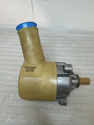 NOS OEM Ford Remanufactured Power Steering Pump E8TZ-3A674-B - Image 1 of 4