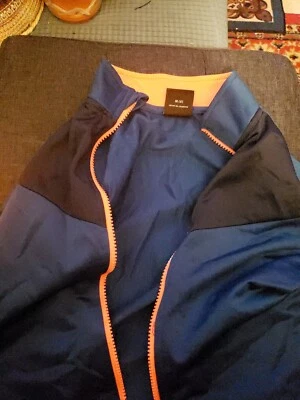 ACTIVE WEAR Foto 1 de 4