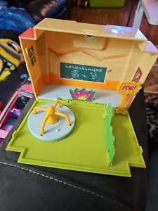 Powerpuff Girls Playset Schoolyard - Picture 1 of 8