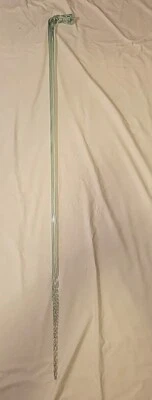 Antiguo bastón/bastón de desfile de vidrio soplado a mano retorcido azul aguamarina. Foto 1 de 4