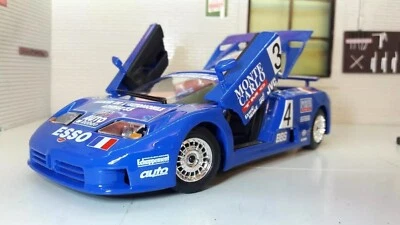 Bugatti EB110 Super Sport 1994 Racing Supercar Le Mans Detailed 1:24 Diecast Car - Image 1 of 4