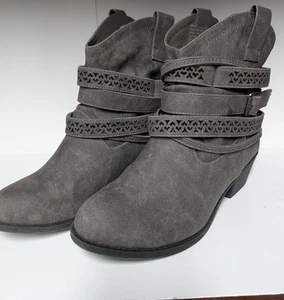 Nicht bewertet Kunstleder grau Slipper Damen Stiefelette Größe 8,5 dekorative Riemen - Bild 1 von 6