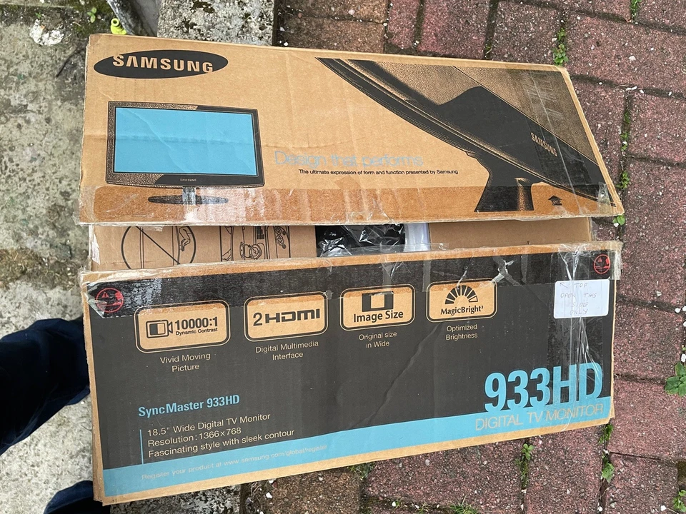 Samsung SyncMaster 933HD 19” TV With Power Cable Working. No remote. - Image 1 of 2