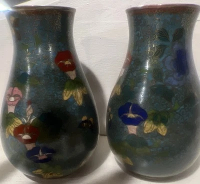 Hermoso par de jarrones antiguos japoneses Meiji Cloisonne tempranos, raros   Foto 1 de 4