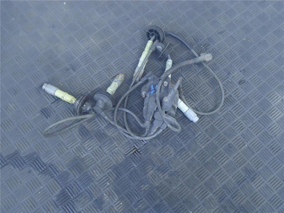 Juegos de cables de bujía Volvo V70 1998 cables de encendido  Foto 1 de 4