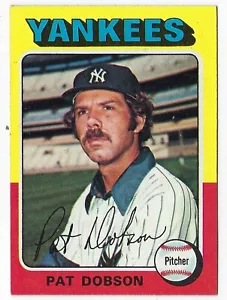 1975 Topps Baseball Card #44 PAT DOBSON New York Yankees lanciatore quasi nuovo - Foto 1 di 2