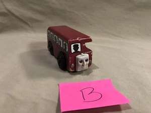Autobús Thomas tanque motor ferrocarril de madera bertie B 2000 Britt Allcroft - Imagen 1 de 10