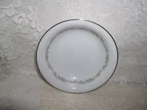 Noritake China Japan 6013 Crestmont 187145 Fruit Berry Bowl - Picture 1 of 4