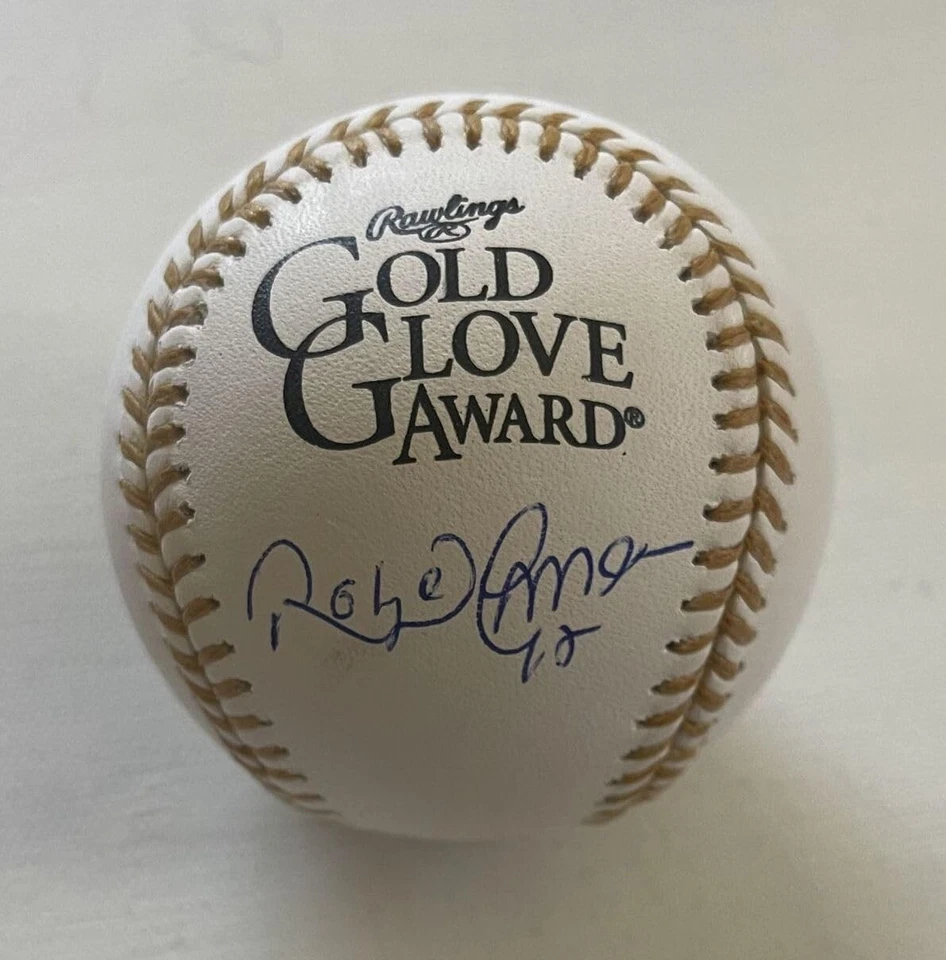 Roberto Alomar Signed Autographed (OML) Gold Glove Baseball Under The Logo : JSA - Image 1 of 2