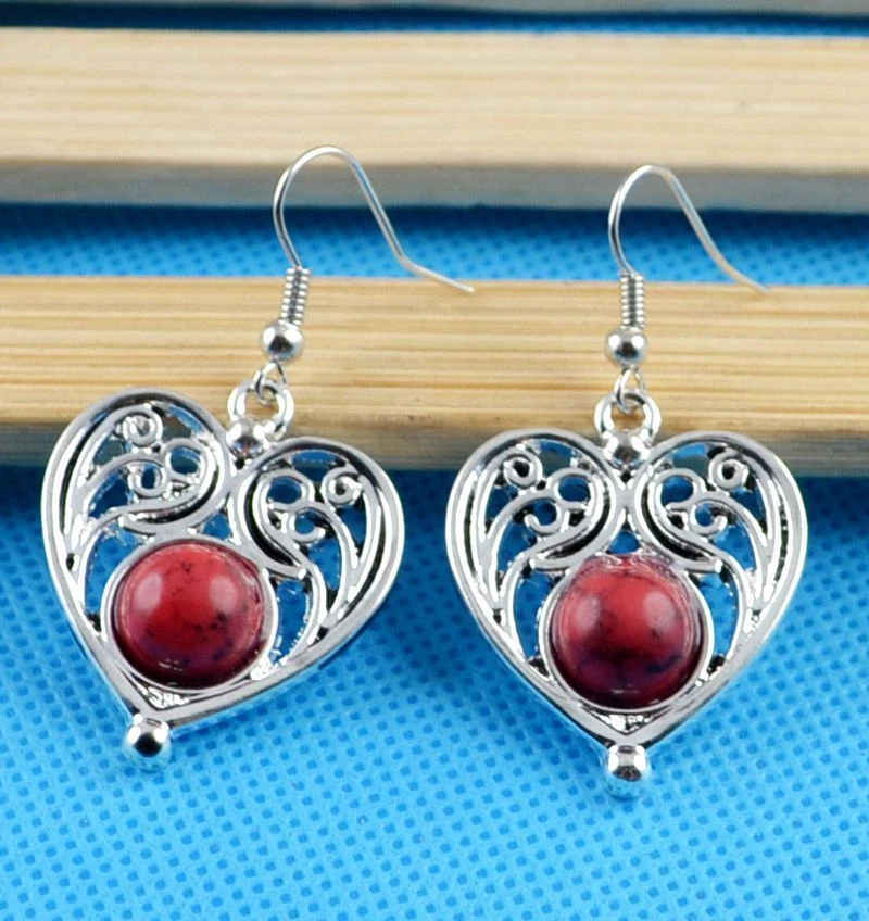 Lindos Nuevos Pendientes Colgantes Gancho Corazón Tallado Piedras Preciosas Rojas Plata Tibetana Foto 1 de 1