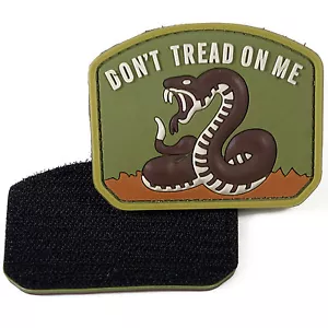 Don't Tread On Me Green PVC Patch 3D Tactical Badge Hook #19 - Picture 1 of 1