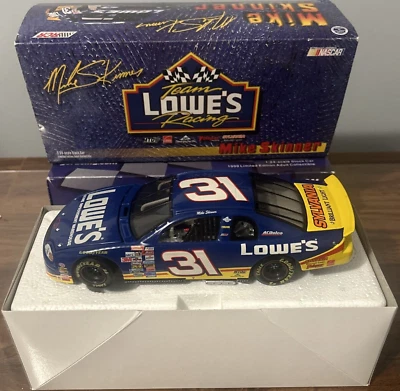 Mike Skinner Sylvania / Lowes #31 colecionável fundido 1999 Monte Carlo 1:24 - Imagem 1 de 4