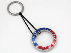 Portachiavi in Acciaio Tribute Orologio Ghiera Pepsi Rosso/Blu Nuovo Novità - Picture 1 of 7