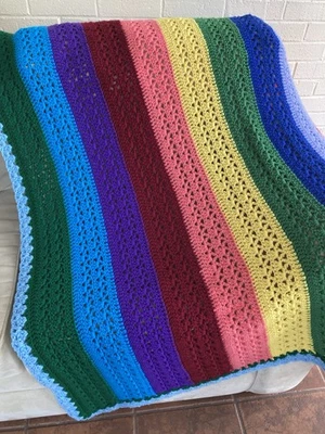 "NUEVO-hecho a mano afgano ganchillo punto en V tiro arco iris colores aprox 53""x52""" Foto 1 de 4