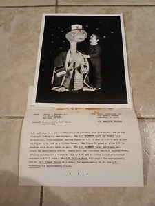 1983 Hasbro ET RoomMate Valet 4 Ft Hamper Press Photo And Release Form Toy Fair - Picture 1 of 3