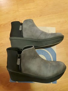 clarks step rose up boot