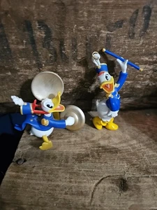 2 adornos del pato Donald del desfile navideño de Mickey Mouse - Disney - Imagen 1 de 9