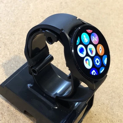 Samsung Galaxy Watch 4 44mm GPS Wifi Bluetooth Smartwatch SM-R870 Black M/L - Image 1 of 4