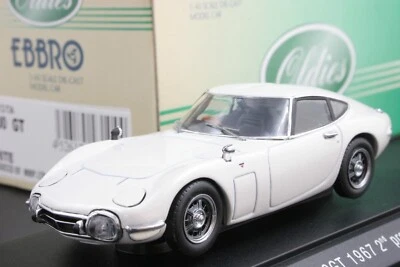 Coche modelo fundido a presión blanco Ebbro 43104 escala 1:43 Toyota 2000 GT (1967) Foto 1 de 4