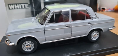 Fiat 125 Special Grigia - Scala 1:24 WhiteBox WBX124128-8 - Immagine 1 di 4