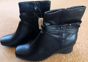 NEXT WOMENS BLACK ANKLE BOOTS WEDGE STYLE SIZE 5 Brand New - Picture 1 of 13