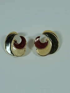 Vintage Gold Tone Enamel Swirl Wave Clip-On Earrings Green Red Cream Enamel - Picture 1 of 7