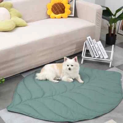 Decorative 3D Leaves Shaped Pet Blanket Cushion HouseholdCat BlanketSoft Cooling Foto 1 de 4