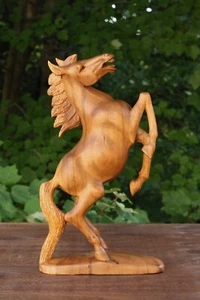12 Zoll Holz handgeschnitzt Aufzucht Pferd Figur Statue Skulptur Handarbeit Dekor - Bild 1 von 6