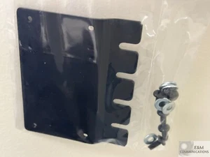 NUOVO FGS-HWMB-D ADC TE COMMSCOPE GUIDA FIBRA 4X4 SLOT VERTICALE MONTAGGIO CONDOTTO - Foto 1 di 2