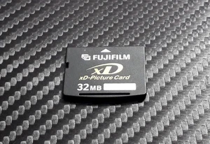 32MB Fuji xD Picture Memory Card Fujifilm - For FinePix Digital Camera - Picture 1 of 2