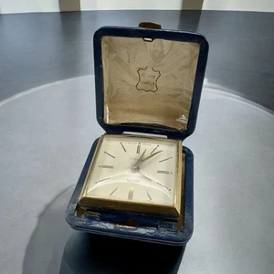 SWIZA TRAVEL MECHANICAL ALARM CLOCK Vintage 1950-60s SWISS 7 JEWELS LEATHER CASE - Picture 1 of 24