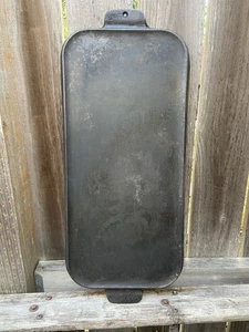 Griglia in ghisa vintage Griswold n. 9 (?) 10 3/8 x 23 7/8 in doppio manico - Foto 1 di 20