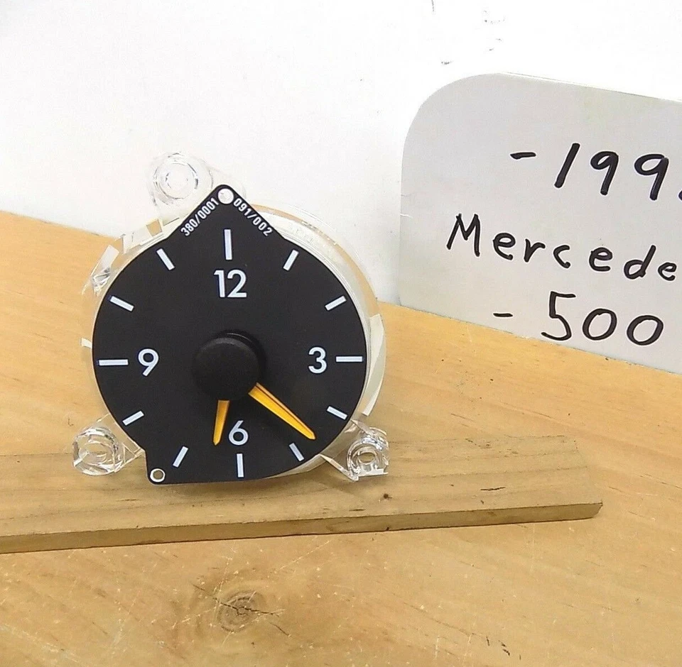 Часы Mercedes Benz 500 1994-1998 годов выпуска - Изображение 1 из 4