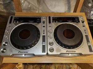 Pioneer CDJ-800MK2 x2 *READ DESCRIPTION* - Bild 1 von 2