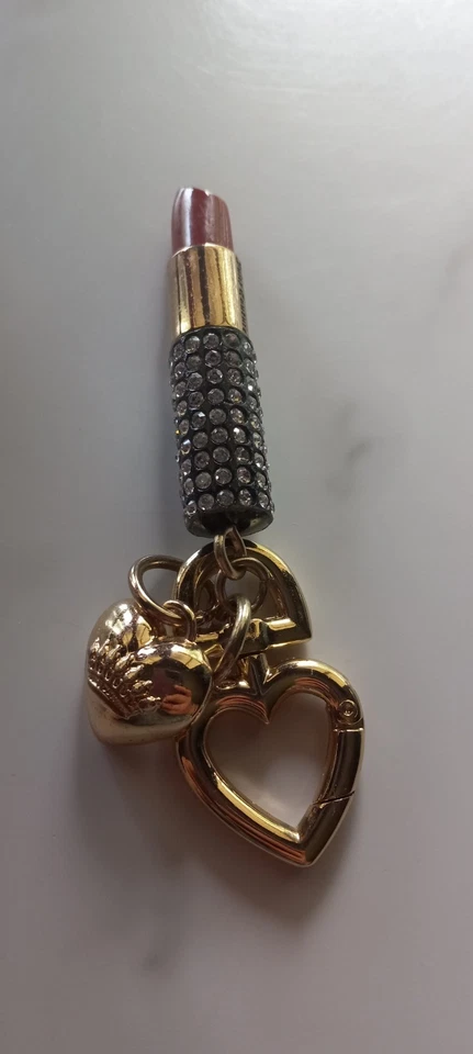 Lápiz labial con llavero vintage Juicy Couture con pedrería Foto 1 de 4