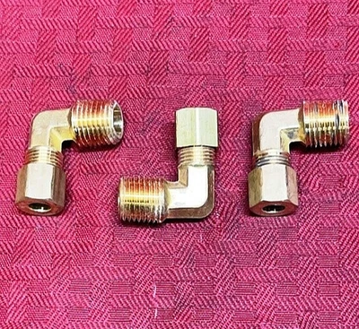 BRASS ELBOW 1/4" MNPT X  1/4" COMPRESSION (LOT OF 3) - Image 1 of 4
