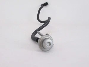 Amortiguador de combustible lado derecho NISSAN GENUINO INFINITI G37 FX35 EX35 Q50 22675 - JK20B - Imagen 1 de 3