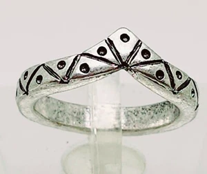 Vintage Style Antique Silver Plated south western style fashion Ring Size 4 - Picture 1 of 3