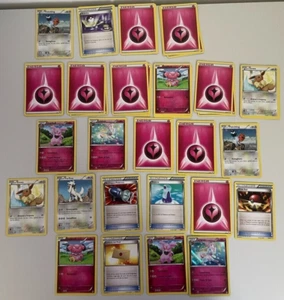 pokemon trainer kit sylveon noiver xy ITA completo holo rara near mint - Foto 1 di 4