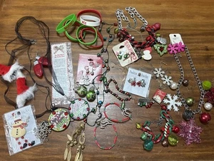 Vintage Weihnachten Urlaub großes Schmuckset Ohrringe Pins Grinch Schneeflocken - Bild 1 von 8