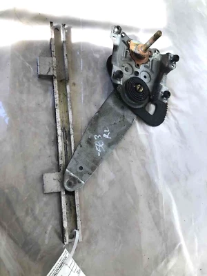 Regulador de ventana de puerta trasera izquierda Saturn S Series SL1 2000-2002 Foto 1 de 4