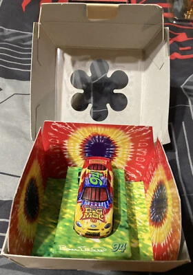 Vuelve con Big Mac Bill Elliott #94 Racing Champions escala 1:64 fundido a presión y caja Foto 1 de 4