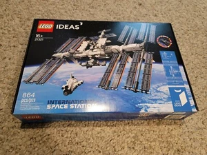 LEGO 21321 Ideas International Space Station 864pcs New in hand - Picture 1 of 2