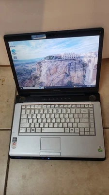 WORKS Toshiba Satellite A215 15.4" 4GB AMD Turion 1.90 Ghz ATi X1200 Win 10 Pro - Image 1 of 4