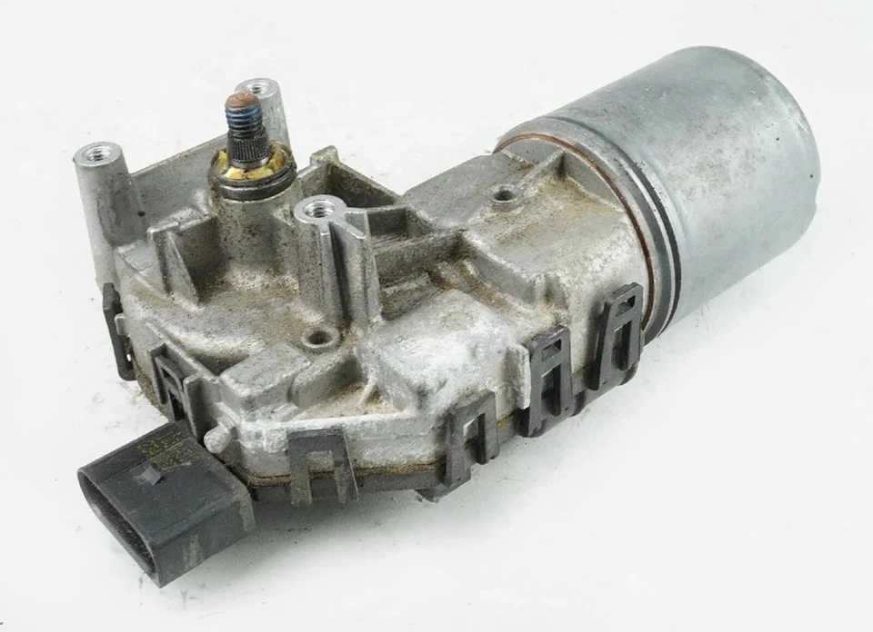 2011 - 2014 Chrysler 200 Dodge Avenger Wiper Motor Windshield Oem - Image 1 of 1