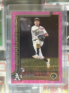 2025 Topps Serie 1 - Jacob Wilson #314 Pink Holo Foil (RC) - Foto 1 di 2