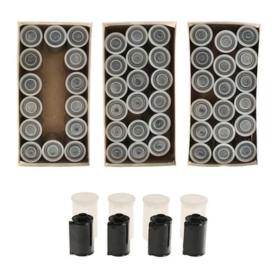 Lote de 54 cartuchos de película metálica recargables de 35 mm con latas de plástico Foto 1 de 4