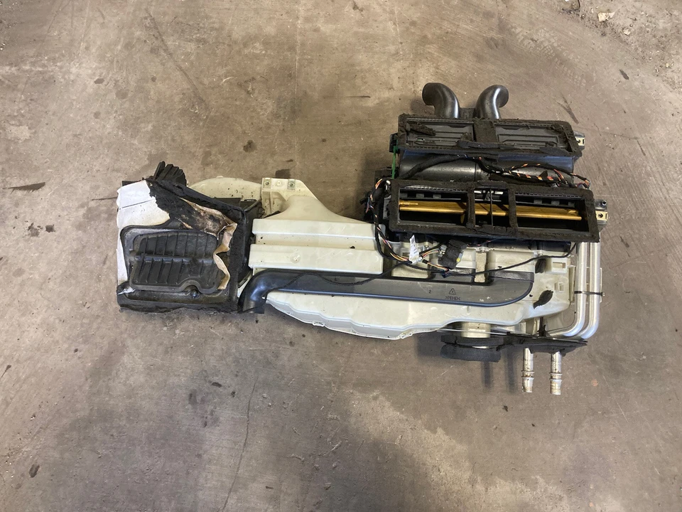 Volvo S60R S60 V70R 2005-2007 caja de núcleo de calefacción evaporador de aire acondicionado OEM #1560M Foto 1 de 4