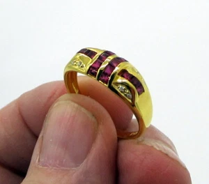 Anillo de banda geométrica vintage elegante diamante rubí rojo de 1,22 quilates oro amarillo de 18 quilates - Imagen 1 de 3