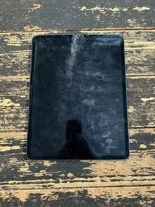 iPad Pro 4th 12.9-inch 2020 A2228 Screen Cracked Bent Housing Powers Up - Picture 1 of 7